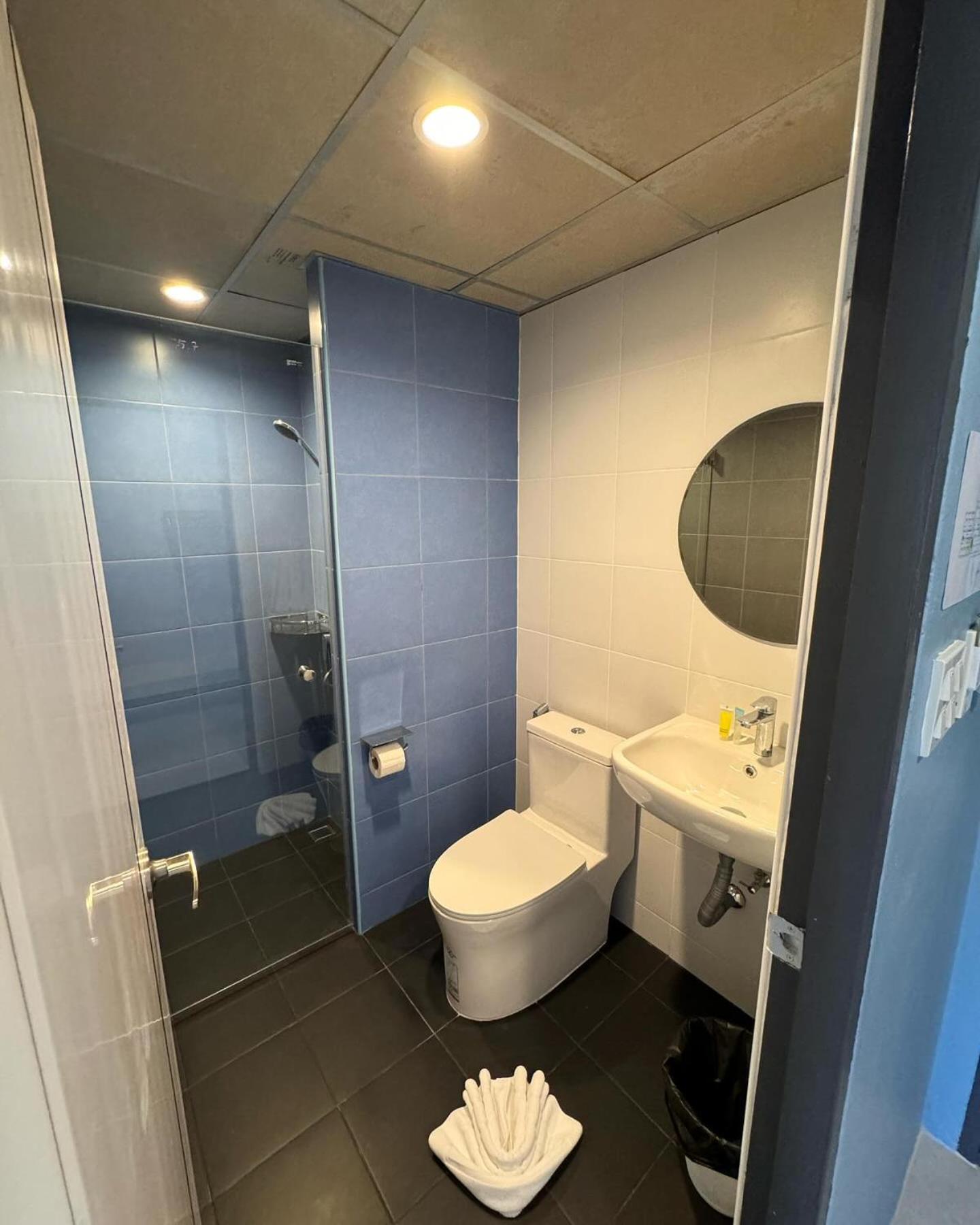 Siri Hotel Phuket Eksteriør billede