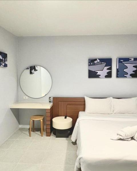 Siri Hotel Phuket Eksteriør billede