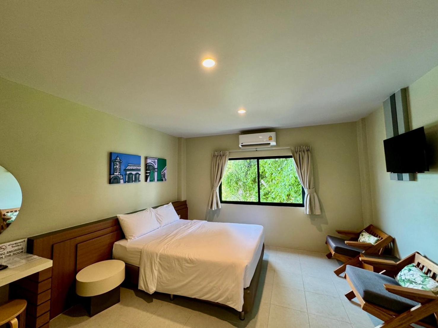Siri Hotel Phuket Eksteriør billede