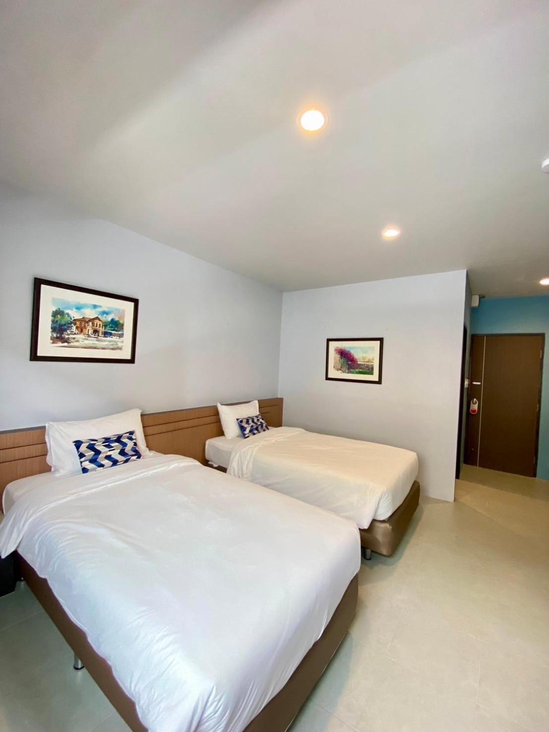Siri Hotel Phuket Eksteriør billede